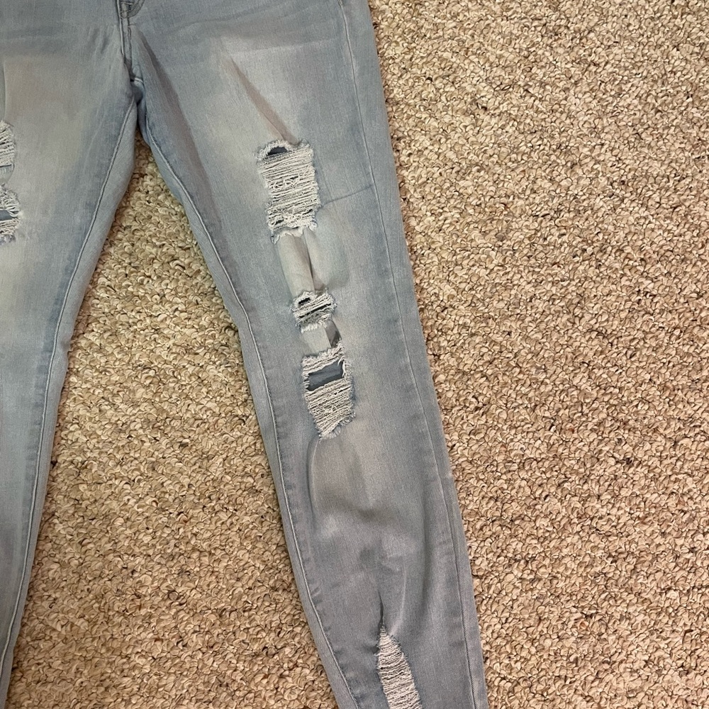 Refuge ripped light washed jeans - Picture 2 of 5